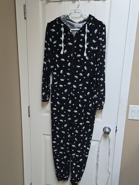 Weekend Edition Small Black Kids Hooded Elephants Print One-Piece Pajama